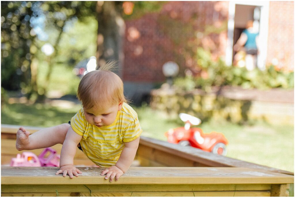 Toddler climbing who is not talking but understands everything